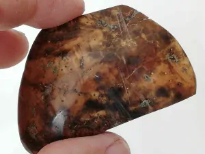 Surový křídový jantar BS-7