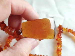 Náhrdelník z myanmarského jantaru PB-37