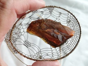 Náhrdelník z ukrajinského jantaru PU-53