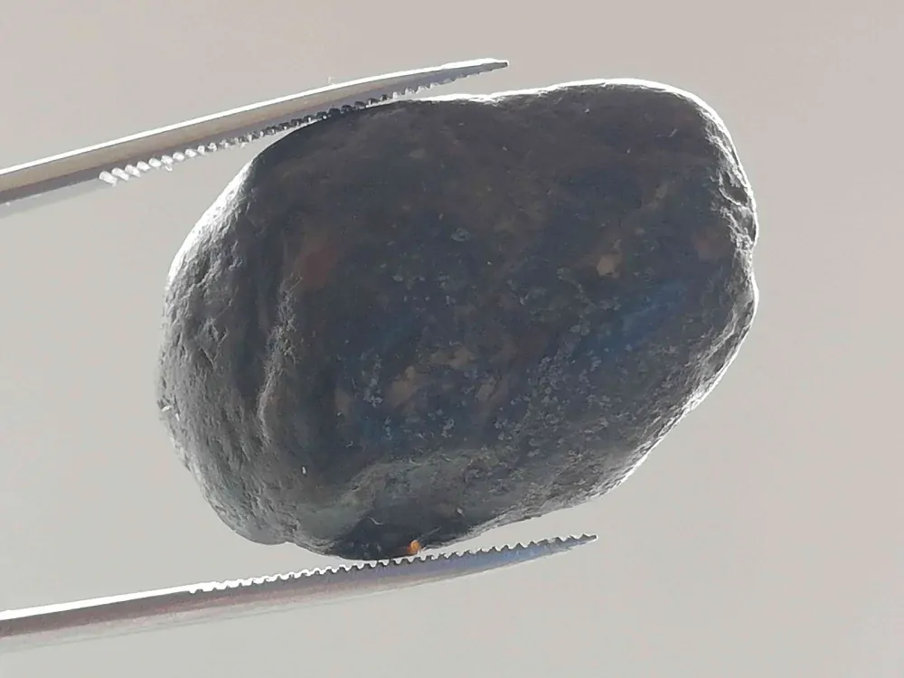 Surový křídový jantar BS-6