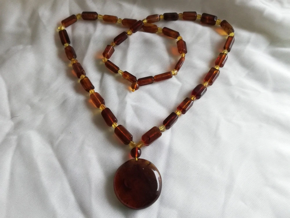 Náhrdelník z myanmarského jantaru PB-41